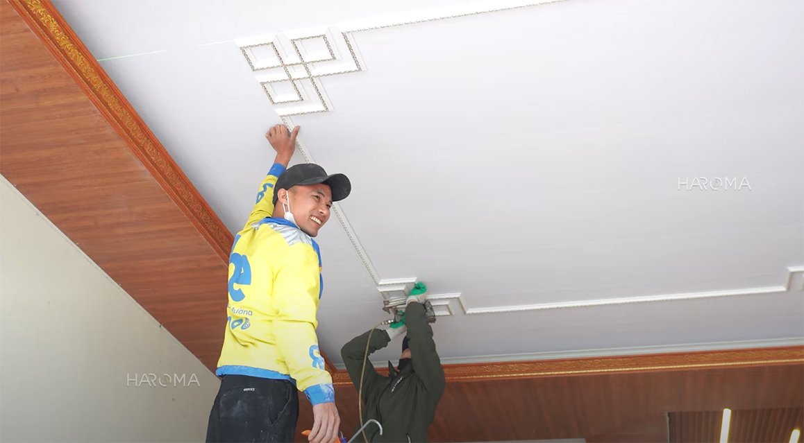 Chi tiết 5 bước thi công trần nhựa NANO giật cấp chuẩn như thợ xịn
