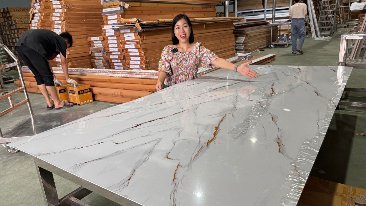 Top 3 vật liệu tấm nhựa ốp tường cải tạo nhà chống ẩm mốc tốt nhất hiện nay