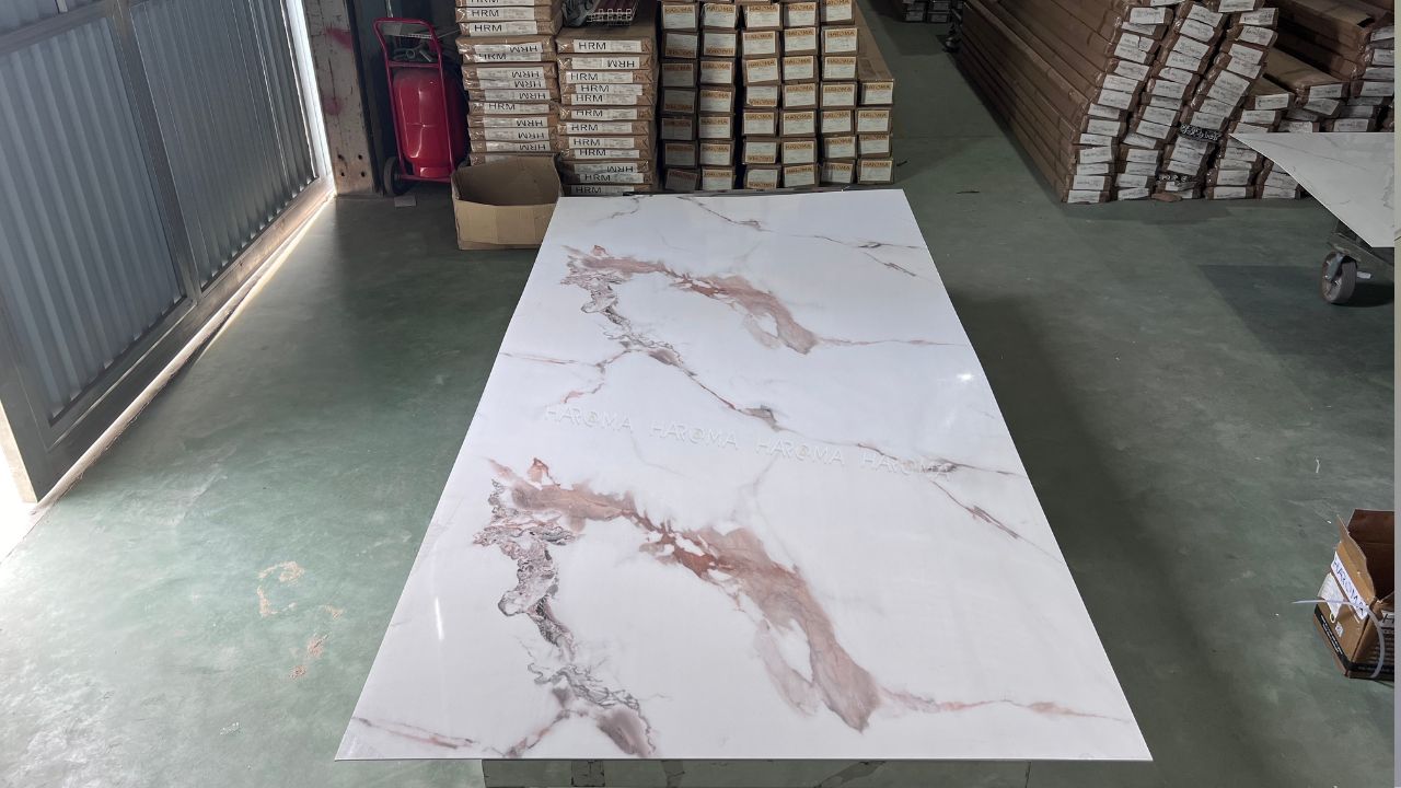 Đừng mua tấm ốp nhựa PVC vân đá nếu thuộc 5 trường hợp này