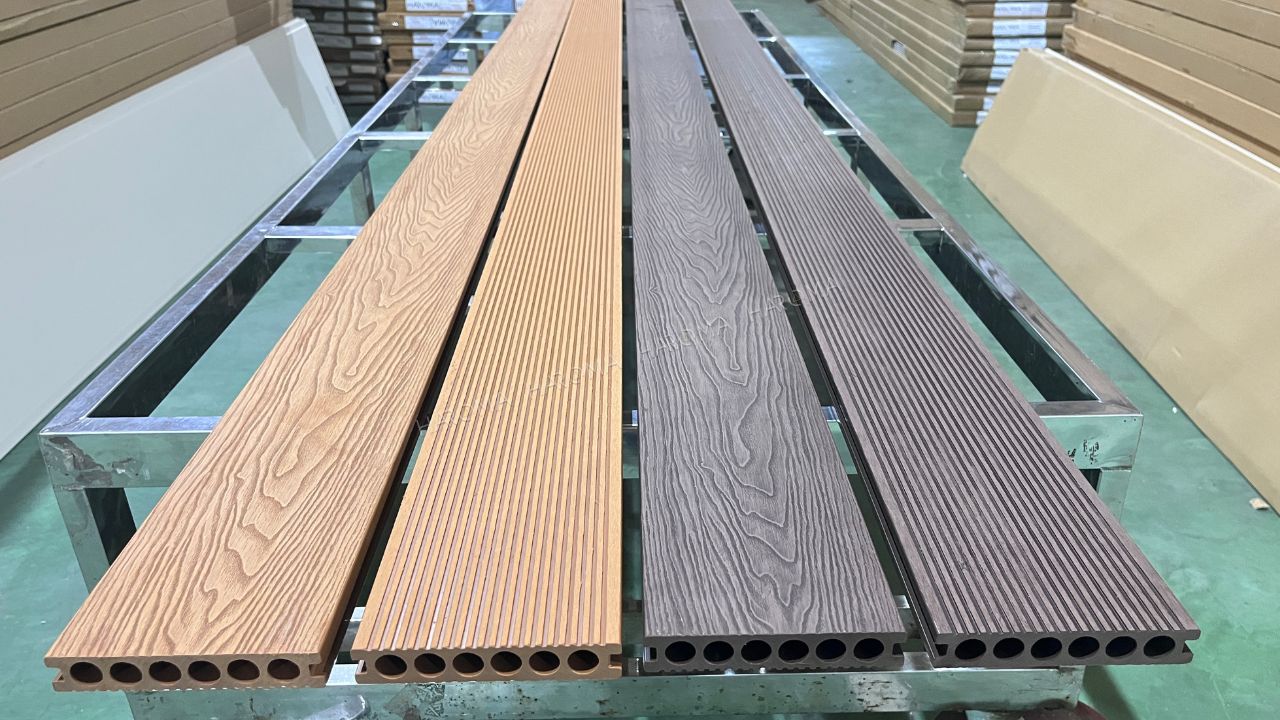 Các loại sàn gỗ nhựa lát sân vườn đẹp nhất hiện nay & báo giá mới nhất