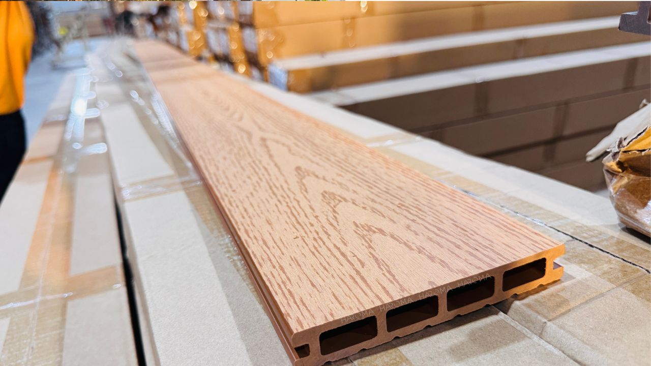 Xu hướng làm sàn ngoài trời 2026: vì sao ai cũng chọn sàn gỗ nhựa ngoài trời?