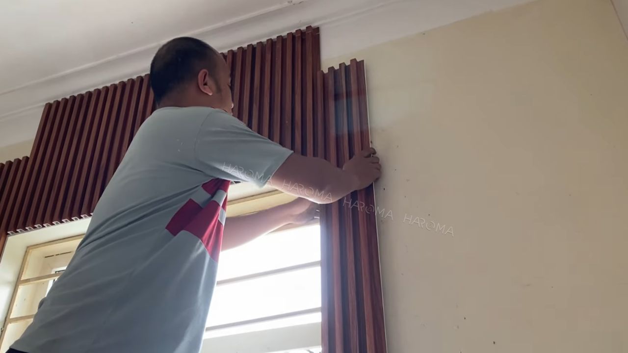 Thi công tấm ốp lam sóng có cần làm khung xương hay ốp trực tiếp vào tường?