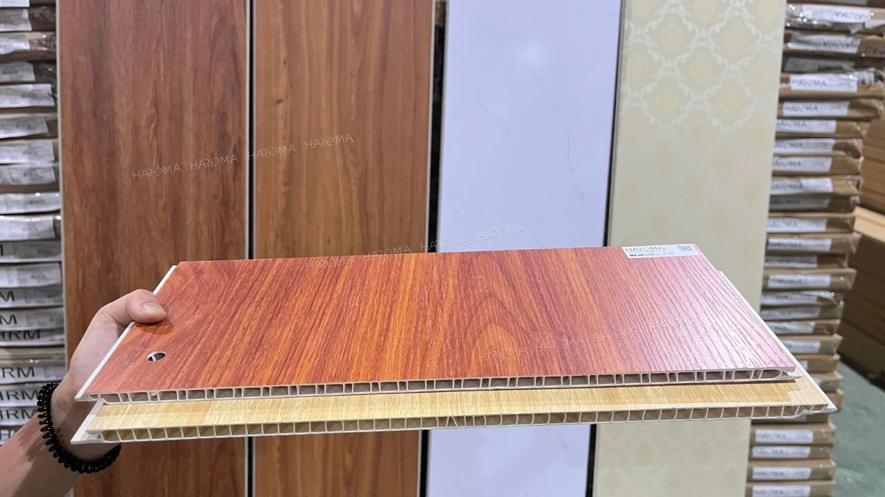 Tấm nhựa ốp tường nano kết hợp lam sóng cải tạo nhà cực đẹp!