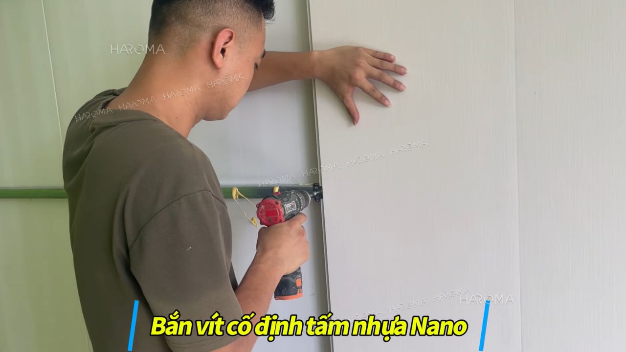 Nên ngăn phòng bằng tấm ốp nano hay vách ngăn nhựa 2 mặt?