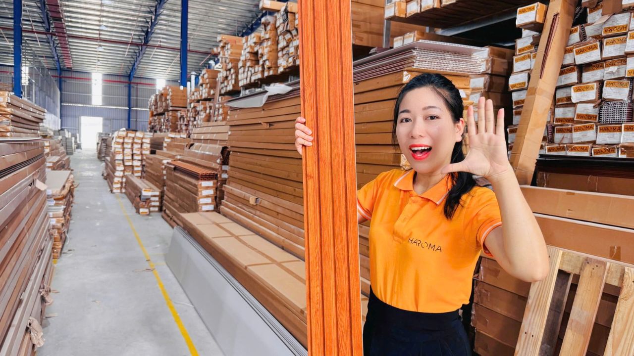 Tấm nhựa ốp tường nano kết hợp lam sóng cải tạo nhà cực đẹp!