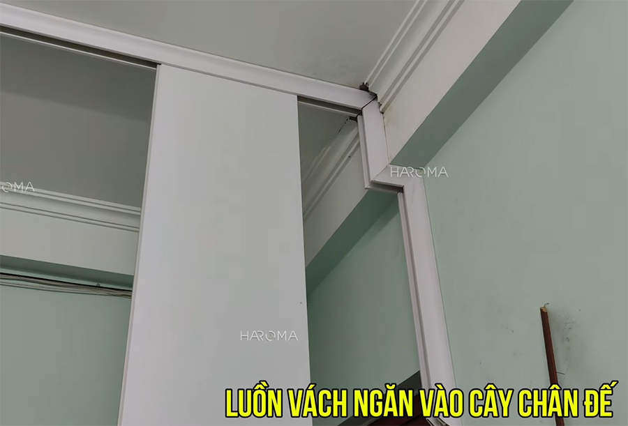 Hướng dẫn thi công vách ngăn 2 mặt nhựa chi tiết