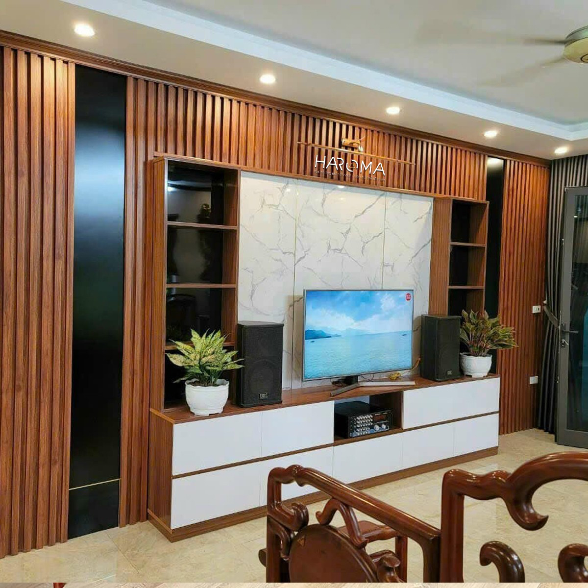 Tấm ốp nhựa giả đá PVC: Ưu, nhược điểm, kích thước, giá bán và mẫu đẹp